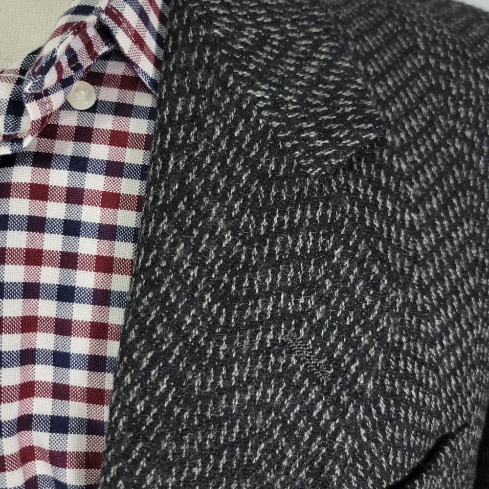 Adolfo Saks Fifth Men's‎ Sport Coat Blazer Two Button Gray Black Wool Size 40R